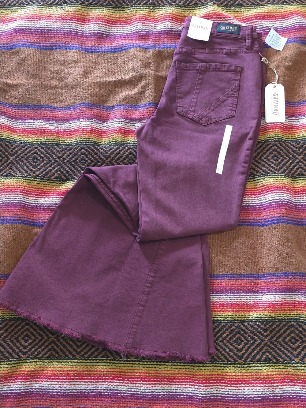 Women’s Shyanne Super Flare 32/34 Wine Jeans NWT